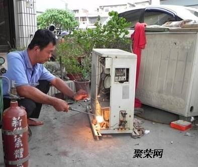 上海專業(yè)家用 商用柜機(jī) 掛機(jī)空調(diào)維修加氟