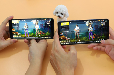 測溫槍實錘 華為Mate20X與黑鯊游戲Helo，誰在游戲中更“涼快”？